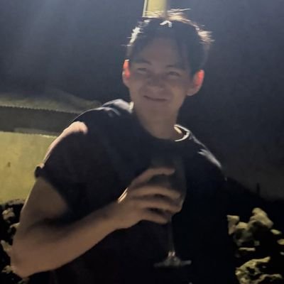 https_criwti's profile picture. 