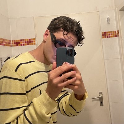 kleinerprensim3's profile picture. akdenizliyim @princeprivv