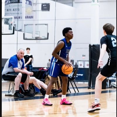Email:aamilleon@yahoo.com class of 2028 ’| Garfield high school| 5’7| 140lbs| PG🏀| 15ppg