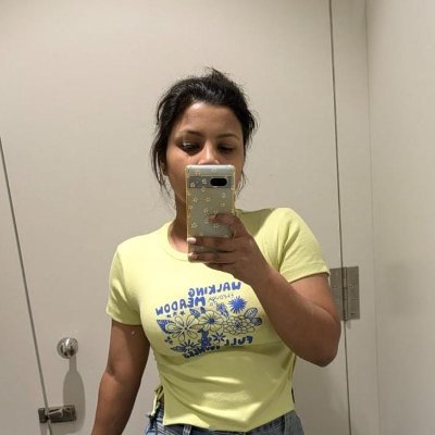 Shilpi_199's profile picture. Graphic designer ✨ | Content creator |  Self-taught Designer 🌱