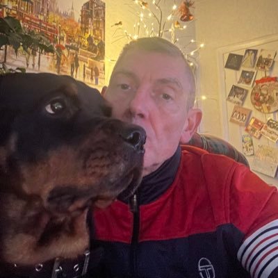Family, Stoke City ⚽️ England 🏴 Horse Racing 🐎 Rottweiler's 🐕🦺 🖤🤎80's Music 🎶 NFL 🏈 Dallas Cowboys, love a beer 🍻 🍻 and my garden 🪴🌹