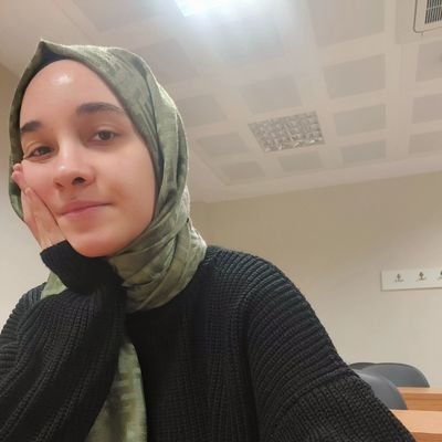 kendi halinde bir öğrenci ve sinefil
MA | Sociology and Anthropology of the Middle East
PhD | Middle East Studies