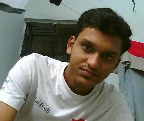 news addict n an avid reader..