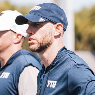 Jesus follower | husband to a smokeshow wife | dad to three rambunctious kiddos | @FIUFootball | 2017 @WeAreAFCA 30 Under 30 member