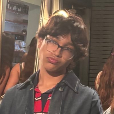 santyeooo's profile picture. 🖤
