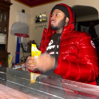 bitches wanna take yall to the liquor STORE, Bitches they wanna take me to Prada, TO THE PRADA STORE & then after that THEY WANNA FUCK ME! THEY WANNA FUCK ME!