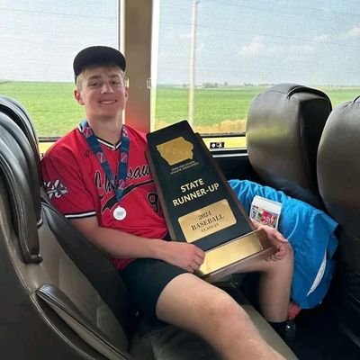 NathanielV60250's profile picture. Basketball player