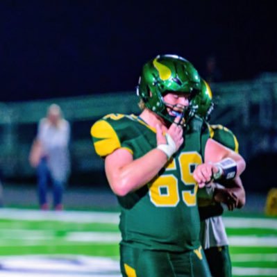 Class of 2027 Loudoun Valley High School 6’4 265 varsity - Bench 375 Squat 500Deadlift 500 - instagram- aidenbigredo