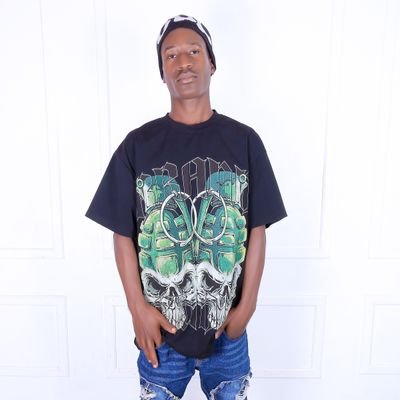 MajavaChronixx's profile picture. Spreading unity and love🤝..