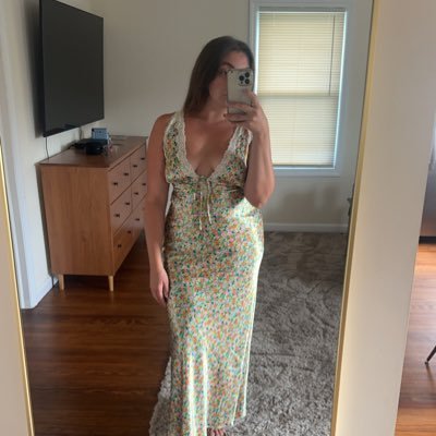 allieabbrancati's profile picture. 