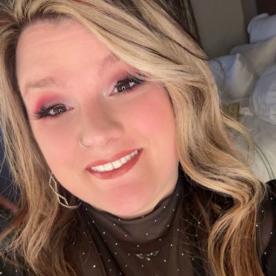 care_taylor25's profile picture. never forget who you are, #SFA19, φρψ💎