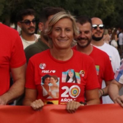 🌹 Secretària LGTBI i Diversitat @SocialistesVal | 📈 Finances i Banca 📍València