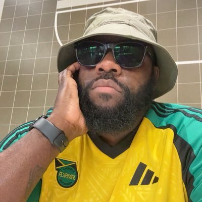 MoneyTeamK's profile picture. Omnivert, Pessimist, Gooner, Reggae Boy Straight forward not rude. Its only twitter...