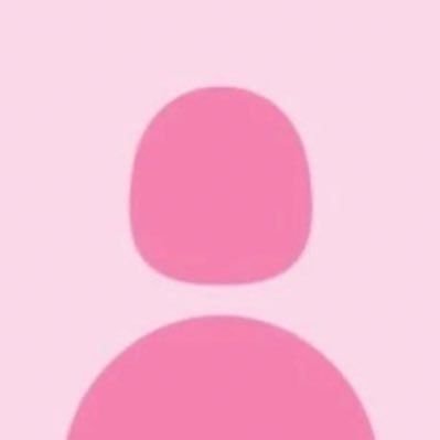 Rachaelxx27's profile picture. find someone who grows flowers in the darkest parts of you 🌻