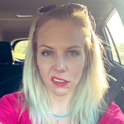 Astralbatcat's profile picture. Current hyper-fixation: 🌪️