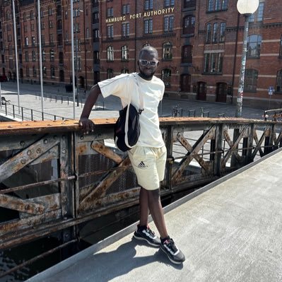 Murid and Serigne Saliou is all of me 😍🙏 # agro-business 🌿 🐄 ,a business angel , Food lover 🍱 Hala Madrid 🤍💜 Team Balcon😜
