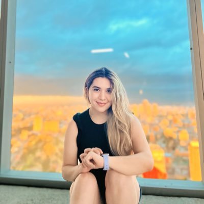 Médica ⚕️👩🏻⚕️ 🇨🇴🌋 Amante de la salsa 🎶 “Y si se nos va el tren, vamos por un boleto de avión” 🛫🌏