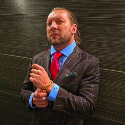 mad ramblings. Liv Morgan's husband. Luca Crusifino client. Julia Hart worshipper. Sol Ruca taught me how to surf. karmen's good friend (real).