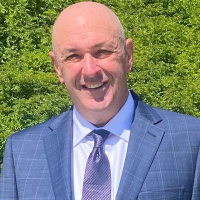 I invest in people who want to lead and make a difference in school administration. #SimpleWins