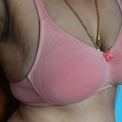 mommyson69's profile picture. Paid video call service