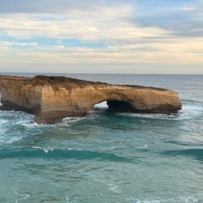 nj13es's profile picture. travel light