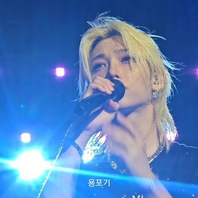 she/her. eng/filo. 8 is fate !! antis dni. not a minor. maybe 🔞🤭 tiktok: lixx.yongpogi