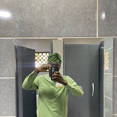 • Graduate • side hustle - X - @crystalview_GW