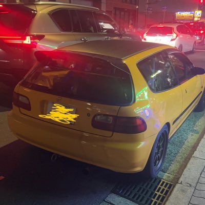 幼い頃からシビックが大好きので、大阪に暮らしてくることを決まった。 自分の愛車アカウント、シビックの進化を記録したい よろしく