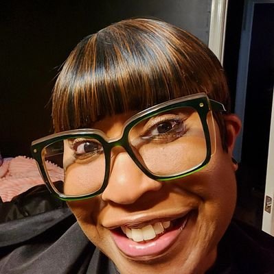 IHateNewLulu's profile picture. 