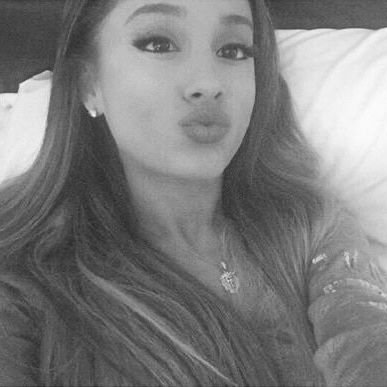 swtdefault's profile picture. ariana grande, madison beer, & more