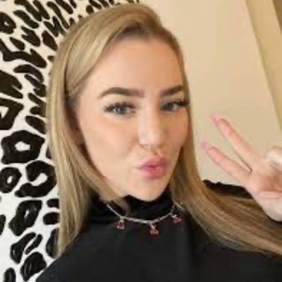 pussy_lara's profile picture. I'm Lara, 22 here for chat and banter xx