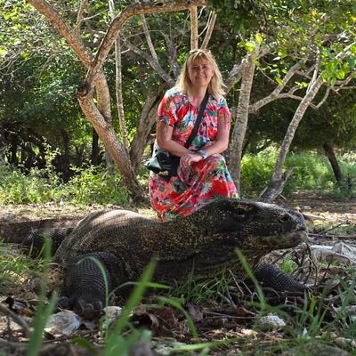 astrid61153's profile picture. 