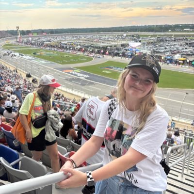 | |23| |writer| |swiftie| |harry potter fanatic| |and spider-man 🕸️| |chase elliott simp account tbh | |oh and joey logano fan| |✝️| |