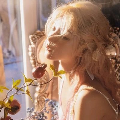 8DTuyK1rt727Bky's profile picture. 