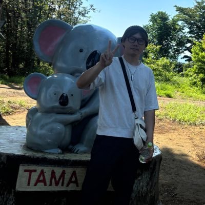 料理/椅子/ドラム/吉川 友/コカコーラ/ドトール/チチヤスヨーグルト/ハロプロ/ラルク/yukihiro/WHOOPEE!LOOPER/レトロゲー/叩いてみた/Dendrobium/フォーカルジストニア 夢は病気を治してドラムを叩く事です。
