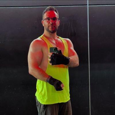 tigrefy's profile picture. Alumno eterno de la vida! El honor es mi divisa 💚