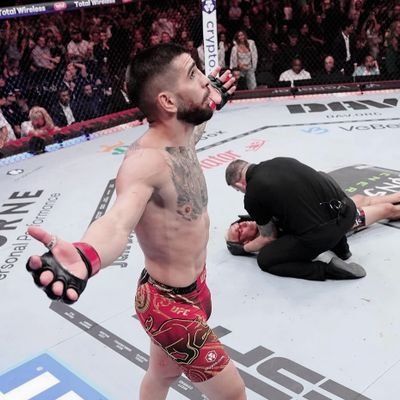 TOP354030868's profile picture. ニワカかニワカじゃないかのちょうどセンターライン　UFCは現在進行系で勉強中