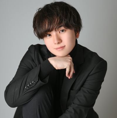 26歳 / 173cm / 色白美肌 / 清潔感◎ / 兼業・昼はスーツ / 明るい犬系男子 / グルメ好き×お酒好き / オタク気質 / ご奉仕大好き / とにかく変態 / どんなことも優しく包み込みます #女風