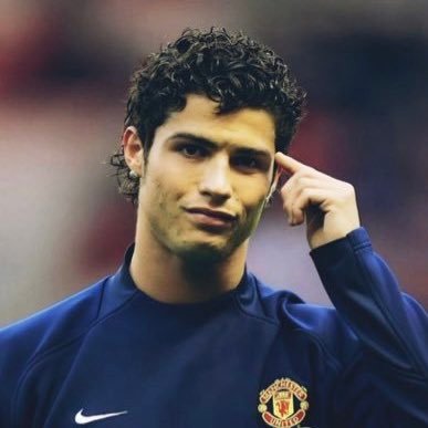 Love football and Entertainment @wizkidayo @ManUtd. @cristiano 🐐❤.