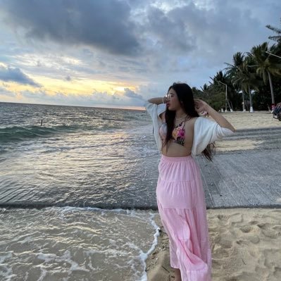 rx____e's profile picture. atelophobia