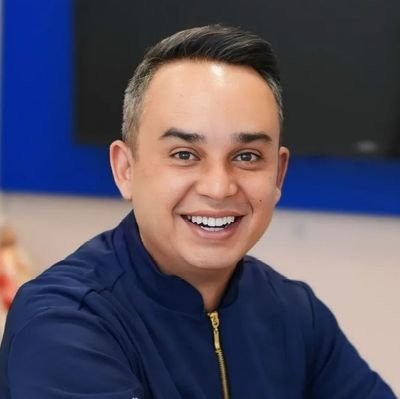 Eliezer98416951's profile picture. Cirurgião-Dentista, esquerdista, apaixonado por patinação de distância, animais e natureza.