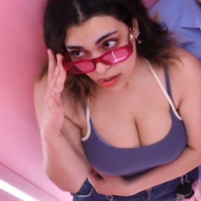 don't girly me I am enby | luvity, dive, kiling, moa | seungmin's tea time 🩷 | njz defender | 🍉 | leftist | Marxist feminist| adding misandrist to piss u off