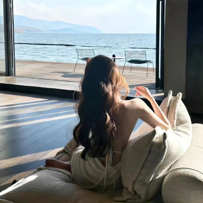 MiaStarzzy's profile picture. Globe traveler 🌍 | Sushi fan 🍣 | Gym lover 🏋️‍♀️ | Music addict 🎶 | Living life to the fullest.