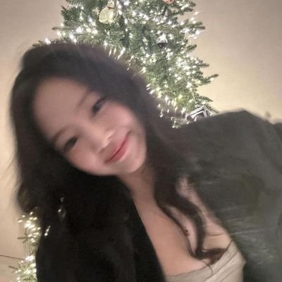 jeniusrubyy's profile picture. 