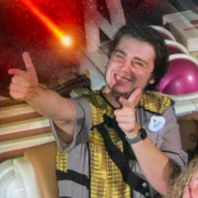 Disney 🚂 Themed Entertainment 🦖 Animatronics 🦾
-
Retired Disney CM and Universal TM. It's in my blood. 🤹