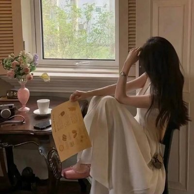 Andana_JK_00's profile picture. Let your romantic side shine through.