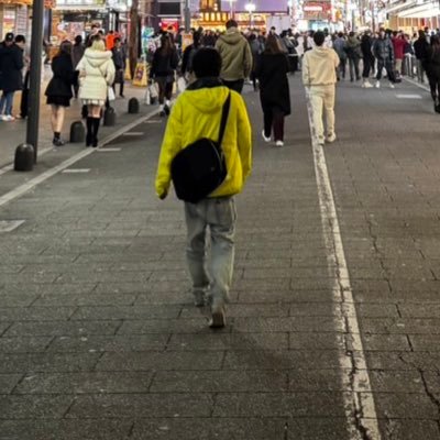 YusukeT_57's profile picture. 東京都内在住/生まれは北海道/リア垢じゃありません/30代にみられるけど43です/映画と本とお酒が好き/野球⚾️とサッカー⚽️も好き観る専だけど/都内の某映画館で働いてます/毎日笑っていればいいことあるって信じてる✨/リプとDMは即レスできるようにがんばります🫡