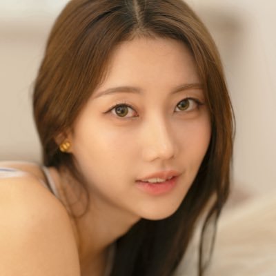すず Profile