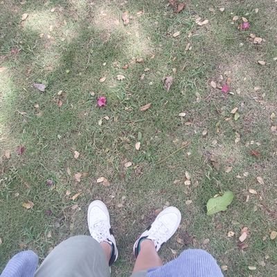 Writing account. Please visit my stories on pinned twit below and enjoy ☕️☕️☕️
ig: drabblegram
you like it? send me kopi kacang pleasee ❤