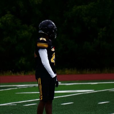 St. Roch C.S.S| #17 |DB/LB🏈|C/O 2027🇨🇦/2028 🇺🇸
|email:martinjrjeffery355@gmail.com
|instagram: mxrtin.jr0|Youtube:JefferyMartinJr|
Brampton,ON 🇨🇦